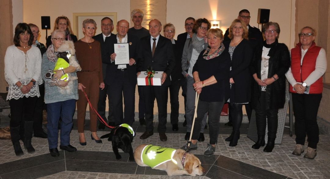 Die zahlreichen in verschiedenen Bereichen sozial engagierten Menschen freuten sich über finanzielle Mittel der Innecken-Prüss-Stiftung.